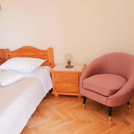 With A View アパート *