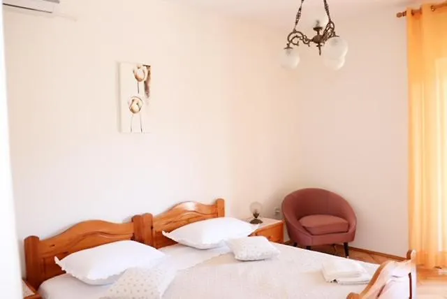 Apartament With A View *